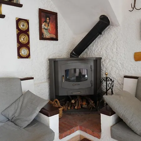 Casa Acogedora Con Gran Piscina, Cerca De La Playa Y Puerto De L'estartit, Admite Mascotas. - Es-323-2