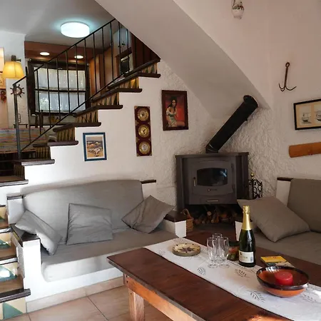Casa Acogedora Con Gran Piscina, Cerca De La Playa Y Puerto De L'estartit, Admite Mascotas. - Es-323-2 Vakantiehuis L'Estartit